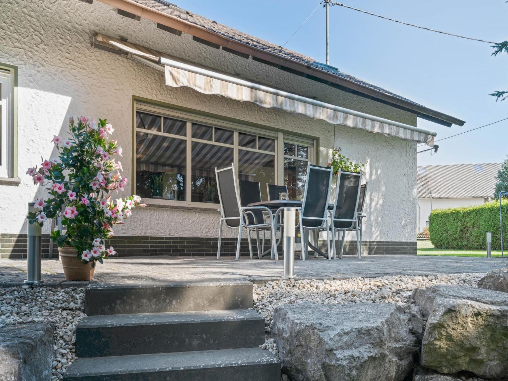 A Detached Holiday Home In A Highly Scenic Area Trierscheid Exteriér fotografie